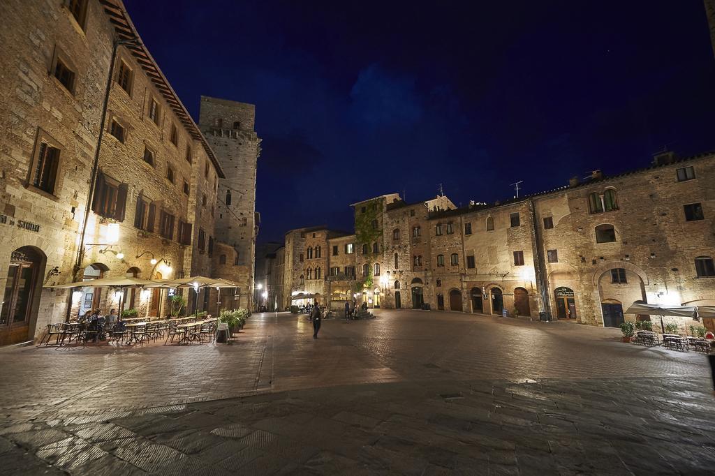 Agriturismo I Pini Сан-Джиминьяно Экстерьер фото